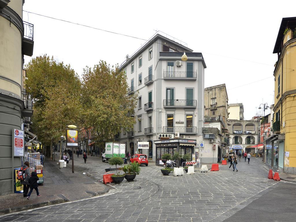 La Piazza Al Vomero Neapol Exteriér fotografie